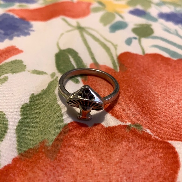Mushroom Ring - Picture 2 of 4
